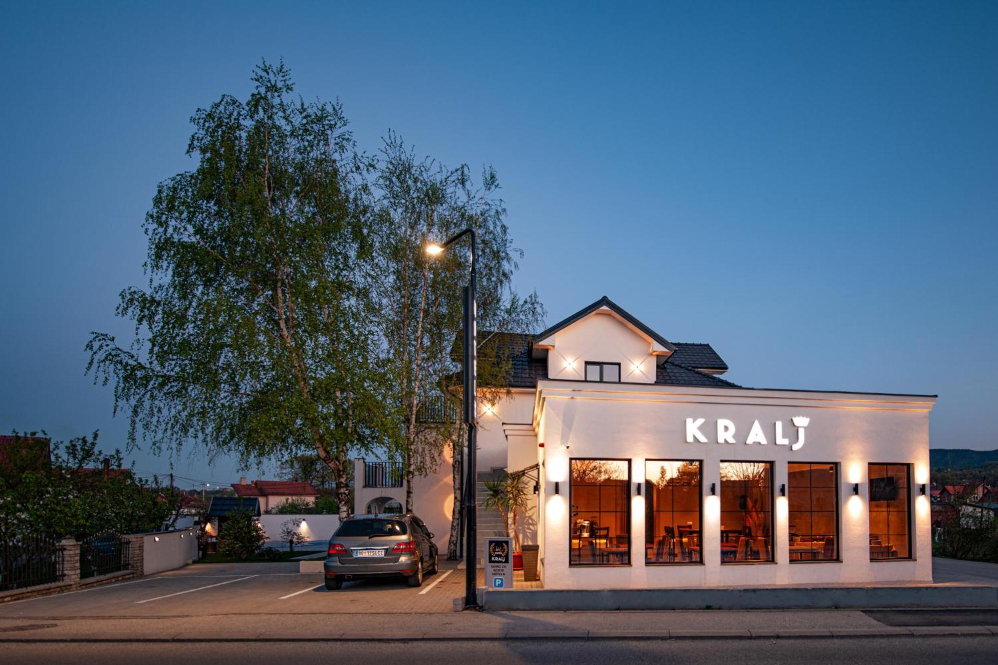 Hotel Kralj كرالييفو المظهر الخارجي الصورة