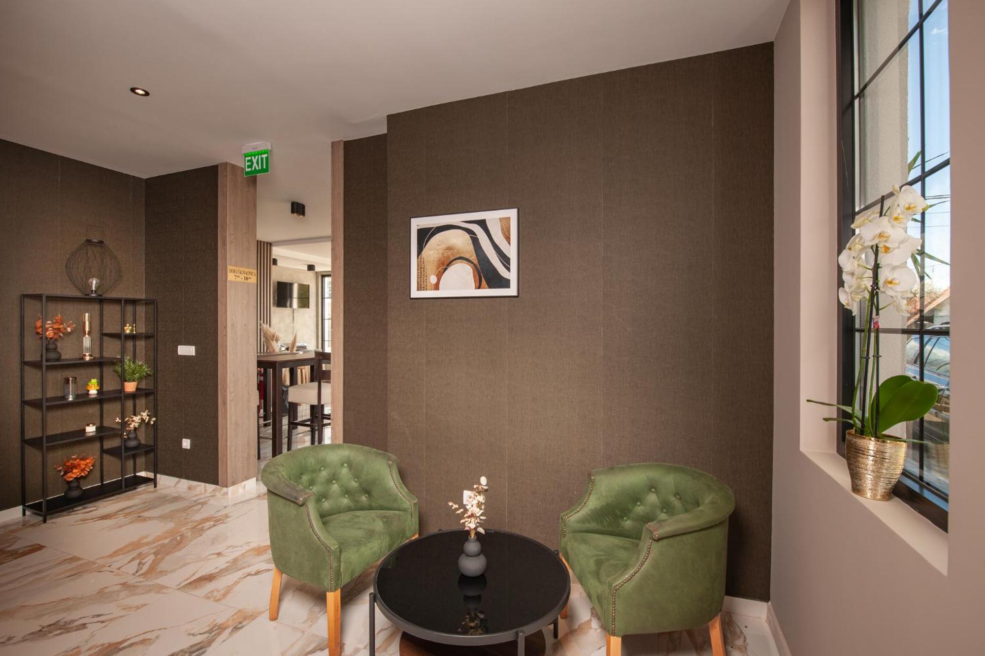 Hotel Kralj كرالييفو المظهر الخارجي الصورة